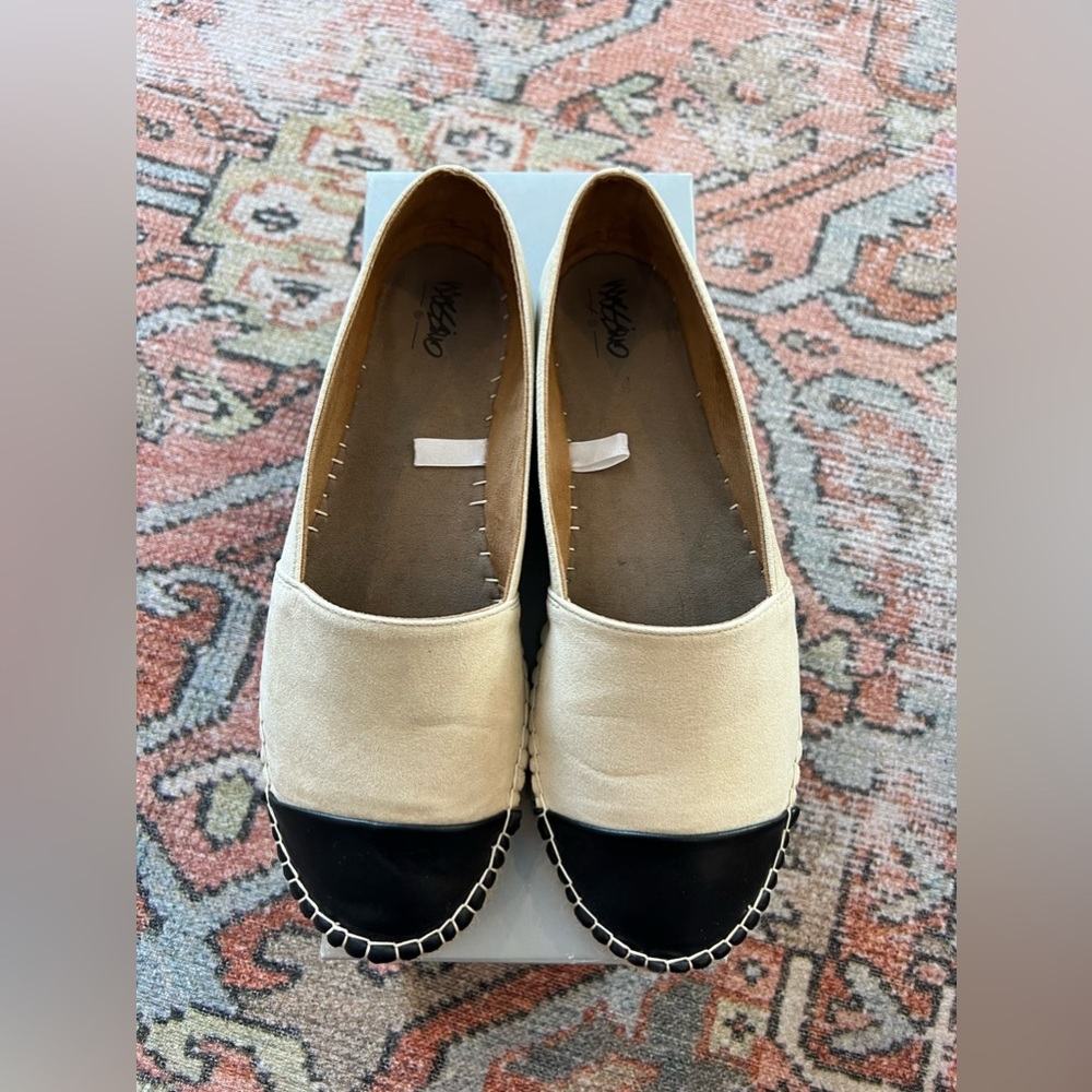 Womens Mossimo espadrille flats